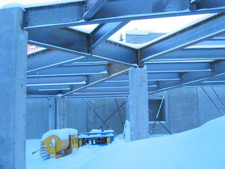 Mountaineer Square 4
